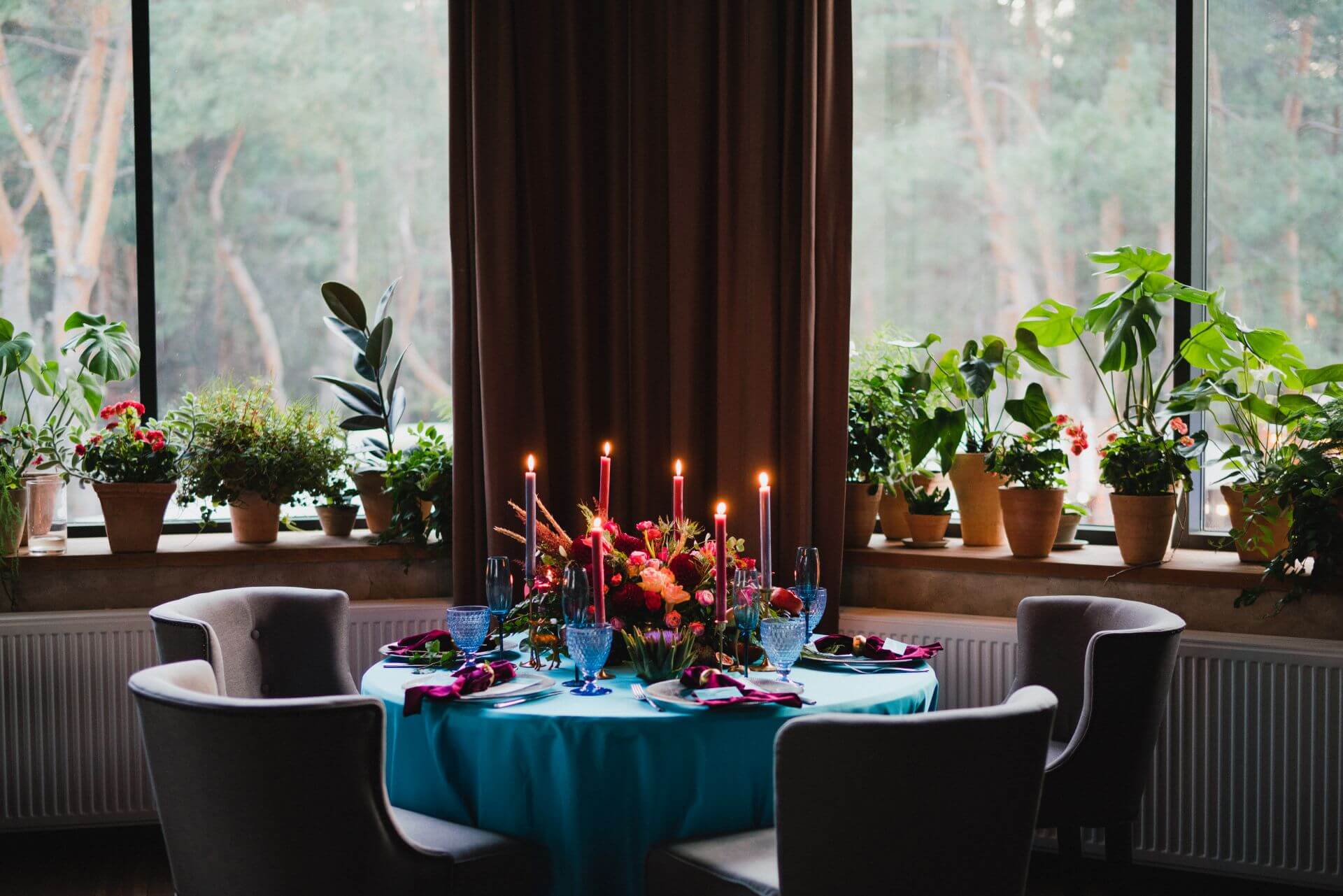 coziness-and-style-modern-event-design-table-set-2023-11-27-05-17-20-utc.jpg
