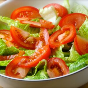 🥗 Lettuce & Tomato Salad — Nuevo3Way Style